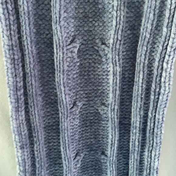 Women’s Purple Scarf - Picture 4 of 7